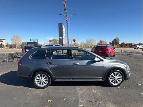 2018 Volkswagen Golf Alltrack TSI SEL