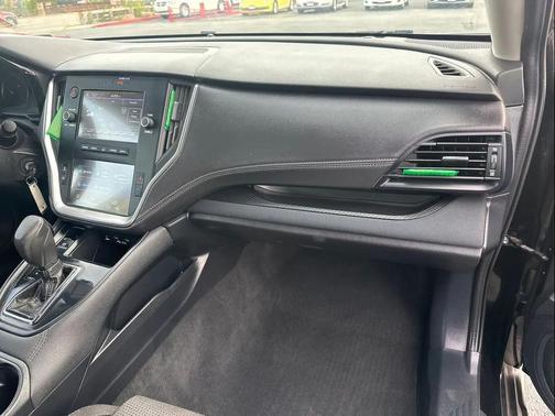 2021 Subaru Outback Base