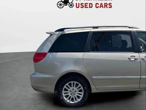 Desert Sand Mica 2007 Toyota Sienna XLE