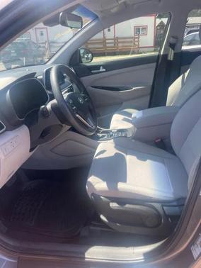 2021 Hyundai TUCSON SE