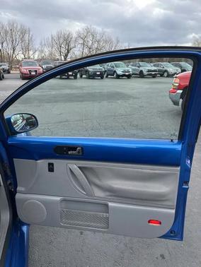 2004 Volkswagen New Beetle GLS 2.0L