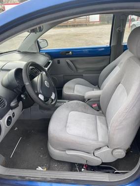 2004 Volkswagen New Beetle GLS 2.0L