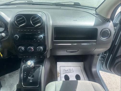 Winter Chill Pearlcoat 2013 Jeep Compass Latitude