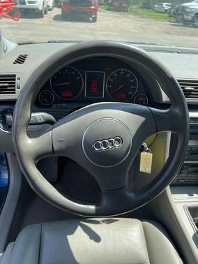Photo 2 of 2 of 2004 Audi A4 1.8T Avant quattro