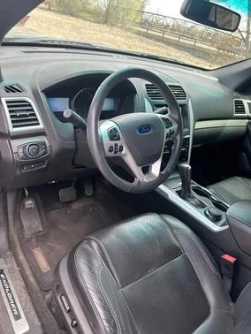 Tuxedo Black Metallic 2014 Ford Explorer Sport