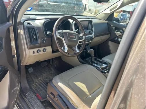 Tan 2016 GMC Canyon SLT
