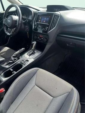 Ice Silver Metallic 2019 Subaru Crosstrek 2.0i Premium