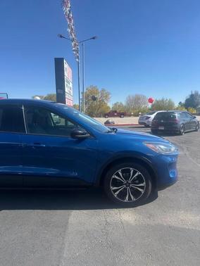 2022 Ford Escape SE