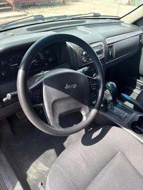2004 Jeep Grand Cherokee Laredo