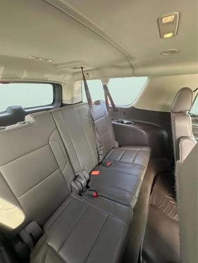 White 2017 GMC Yukon XL Denali