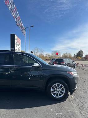 2018 Chevrolet Traverse LT Cloth