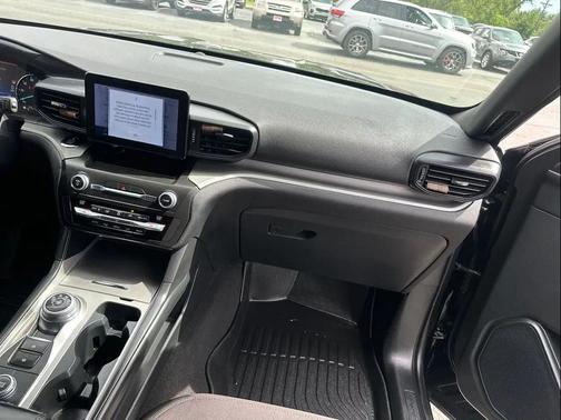 Agate Black Metallic 2020 Ford Explorer XLT