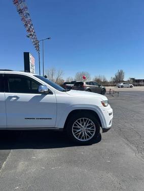 2018 Jeep Grand Cherokee Summit