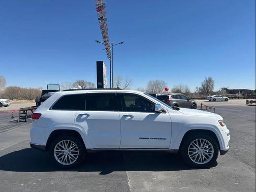 2018 Jeep Grand Cherokee Summit