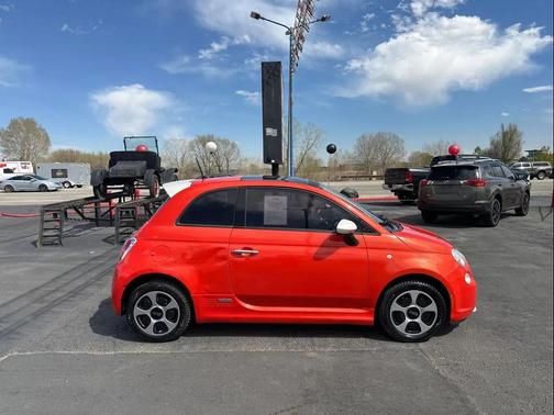 Electric Orange Tri-Coat Pearlcoat 2014 FIAT 500e Battery Electric