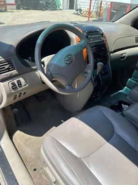 2006 Toyota Sienna XLE