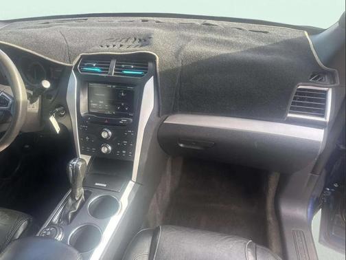 Dark Pearl Blue Metallic 2012 Ford Explorer XLT