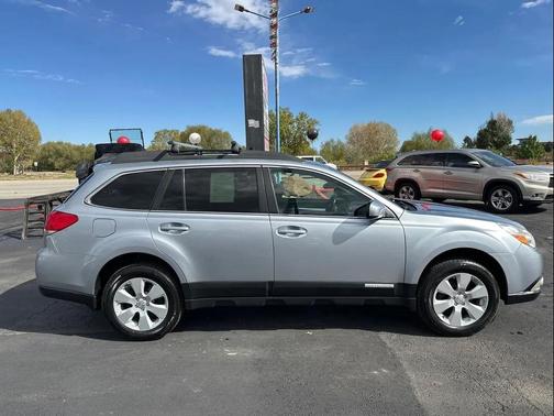 2012 Subaru Outback 2.5i Premium