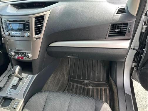 2012 Subaru Outback 2.5i Premium