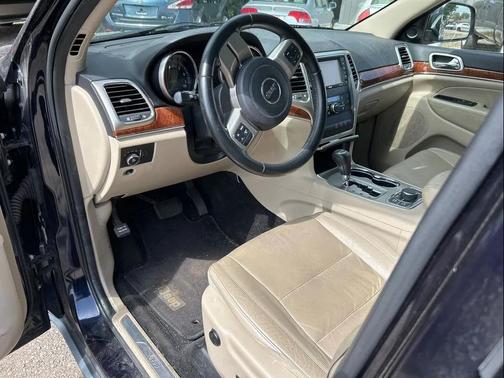 Gray 2011 Jeep Grand Cherokee Limited
