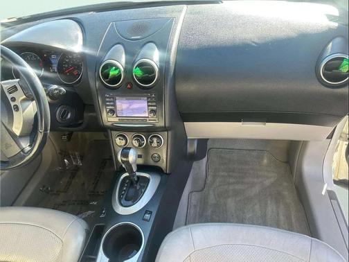 2011 Nissan Rogue SV