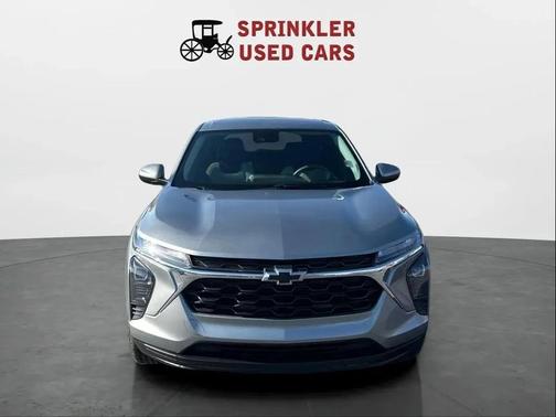 Sterling Gray Metallic 2024 Chevrolet Trax LS