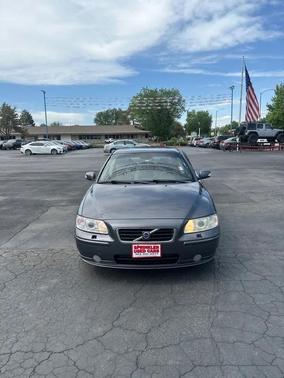Titanium Gray Metallic 2008 Volvo S60 T5