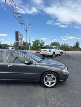 Titanium Gray Metallic 2008 Volvo S60 T5