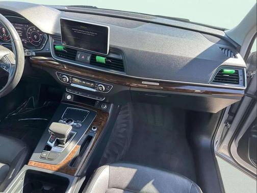 2019 Audi Q5 2.0T Premium Plus