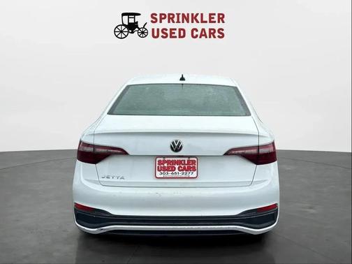 Pure White 2022 Volkswagen Jetta 1.5T S