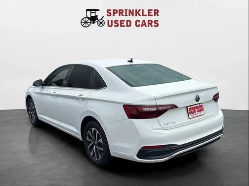 Pure White 2022 Volkswagen Jetta 1.5T S