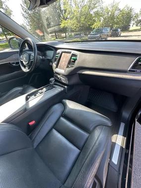 2021 Volvo XC90 T6 Inscription