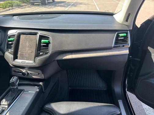 2021 Volvo XC90 T6 Inscription