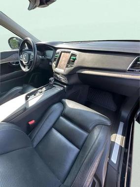 2021 Volvo XC90 T6 Inscription