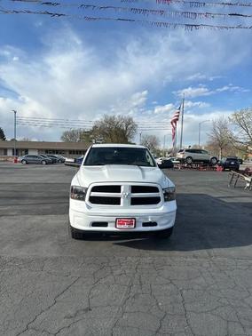 Bright White Clearcoat 2018 RAM 1500 Tradesman
