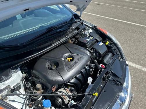 2013 Hyundai ELANTRA GS