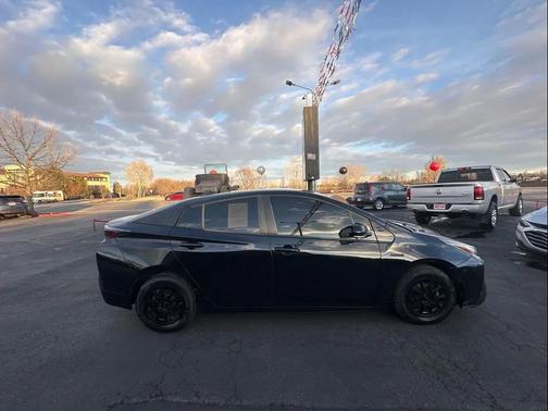 2016 Toyota Prius Three