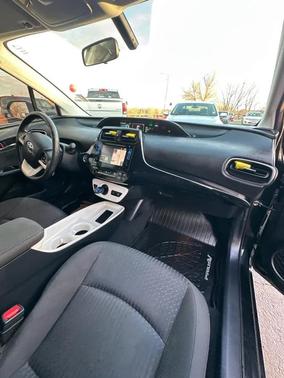 2016 Toyota Prius Three