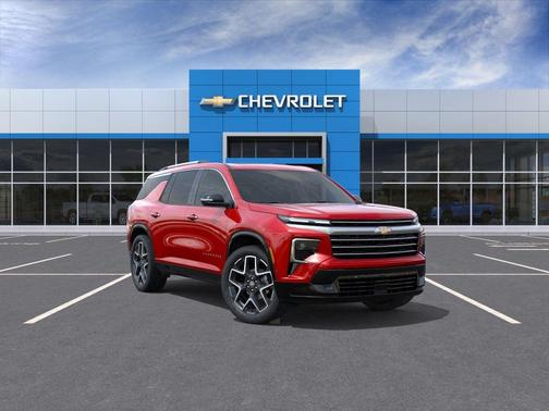 Radiant Red Tintcoat 2026 Chevrolet Traverse High Country