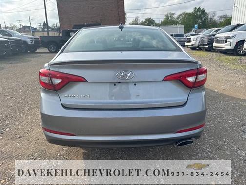 2016 Hyundai SONATA SE
