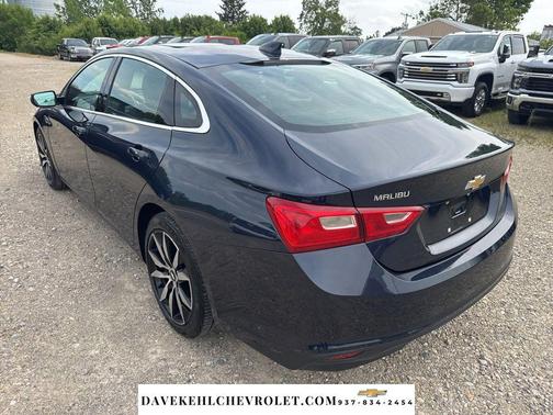 Blue Velvet Metallic 2017 Chevrolet Malibu 1LT