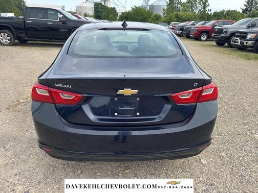 Blue Velvet Metallic 2017 Chevrolet Malibu 1LT