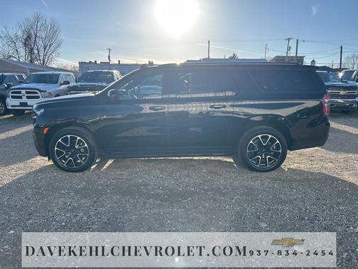 2023 Chevrolet Suburban RST