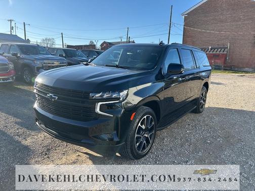 2023 Chevrolet Suburban RST