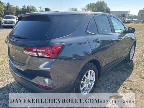 2022 Chevrolet Equinox LS