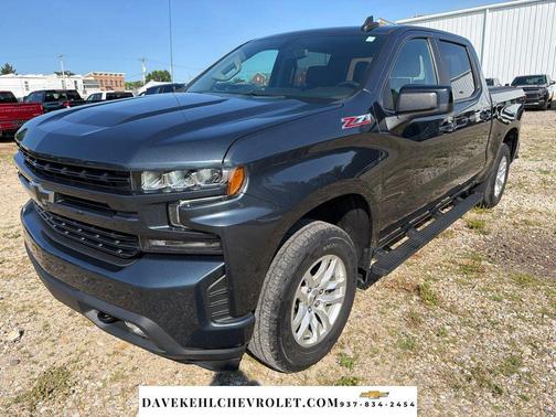 Shadow Gray Metallic 2021 Chevrolet Silverado 1500 RST