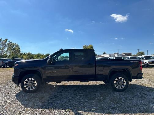 2024 Chevrolet Silverado 2500 Custom