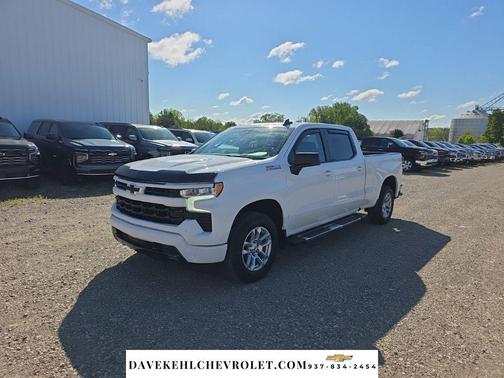 Summit White 2022 Chevrolet Silverado 1500 RST