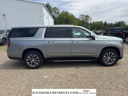 Sterling Gray Metallic 2024 Chevrolet Suburban LT