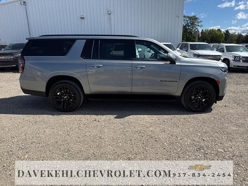 2024 Chevrolet Suburban RST